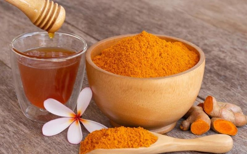 Tác dụng của nghệ và mật ong